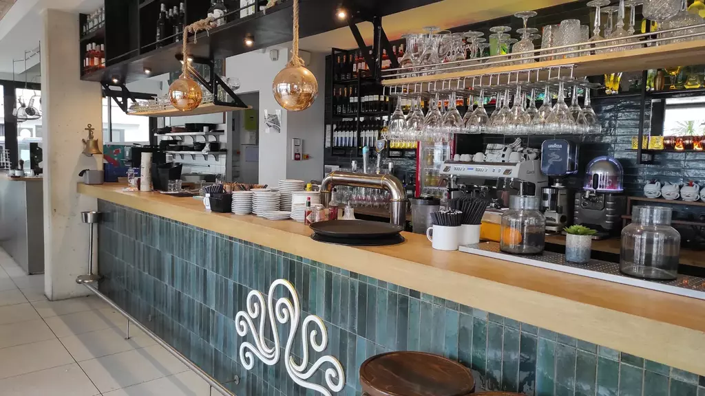 Le bar du Georges au Grau du Roi