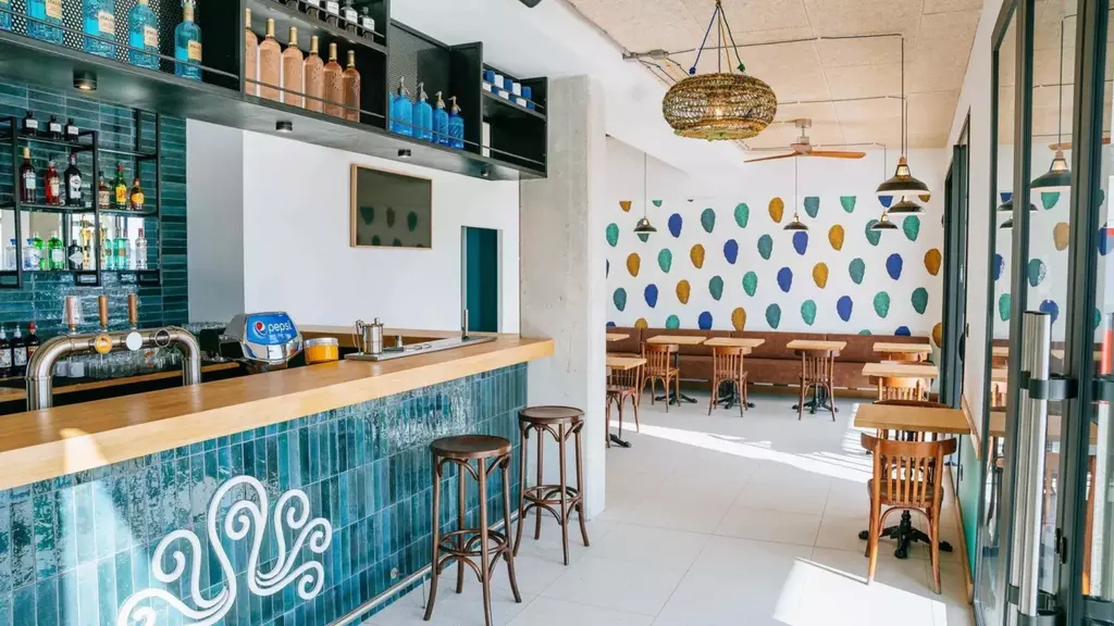Le bar du Georges au Grau du Roi